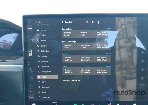 2024 Tesla Model X Long Range z USA, uszkodzony, nr VIN 7SAXCBE57RF444161